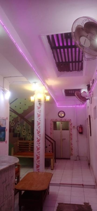 Hotel Om Rest House Waranasi Zewnętrze zdjęcie